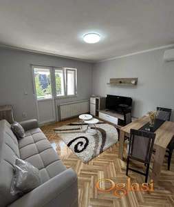 Izdaje se 3.0 stan na Zvezdari sa dvorištem, 85m2